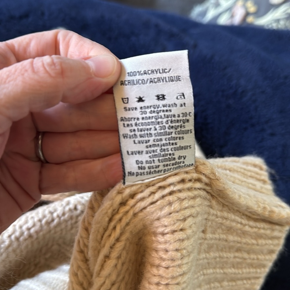 Anthropologie Pepaloves cable sweater with Pom-poms, NWOT, Medium, Cream - Picture 6 of 6